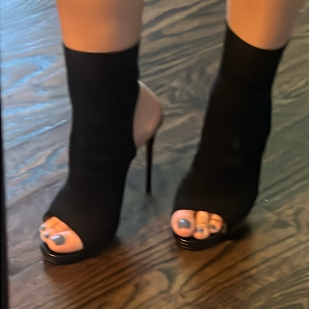 Christian Louboutine 120 Tricot /Napa sandals